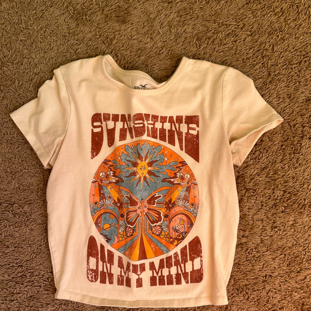 holister cropped tshirt